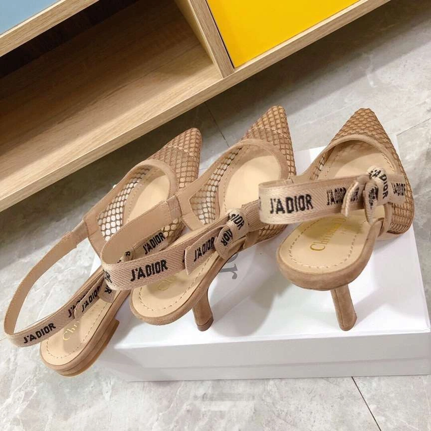 &COCO-- heel height ：1.5cm 6.5cm 9.5cm item :02X38D2944